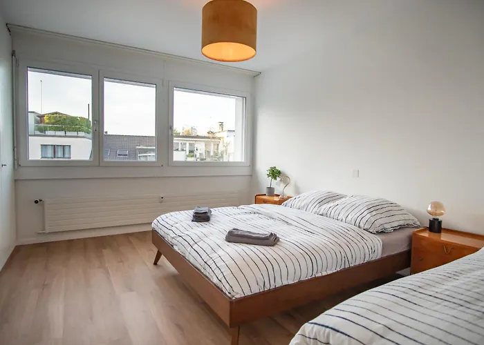 Spacious Apartment Next To Rhine